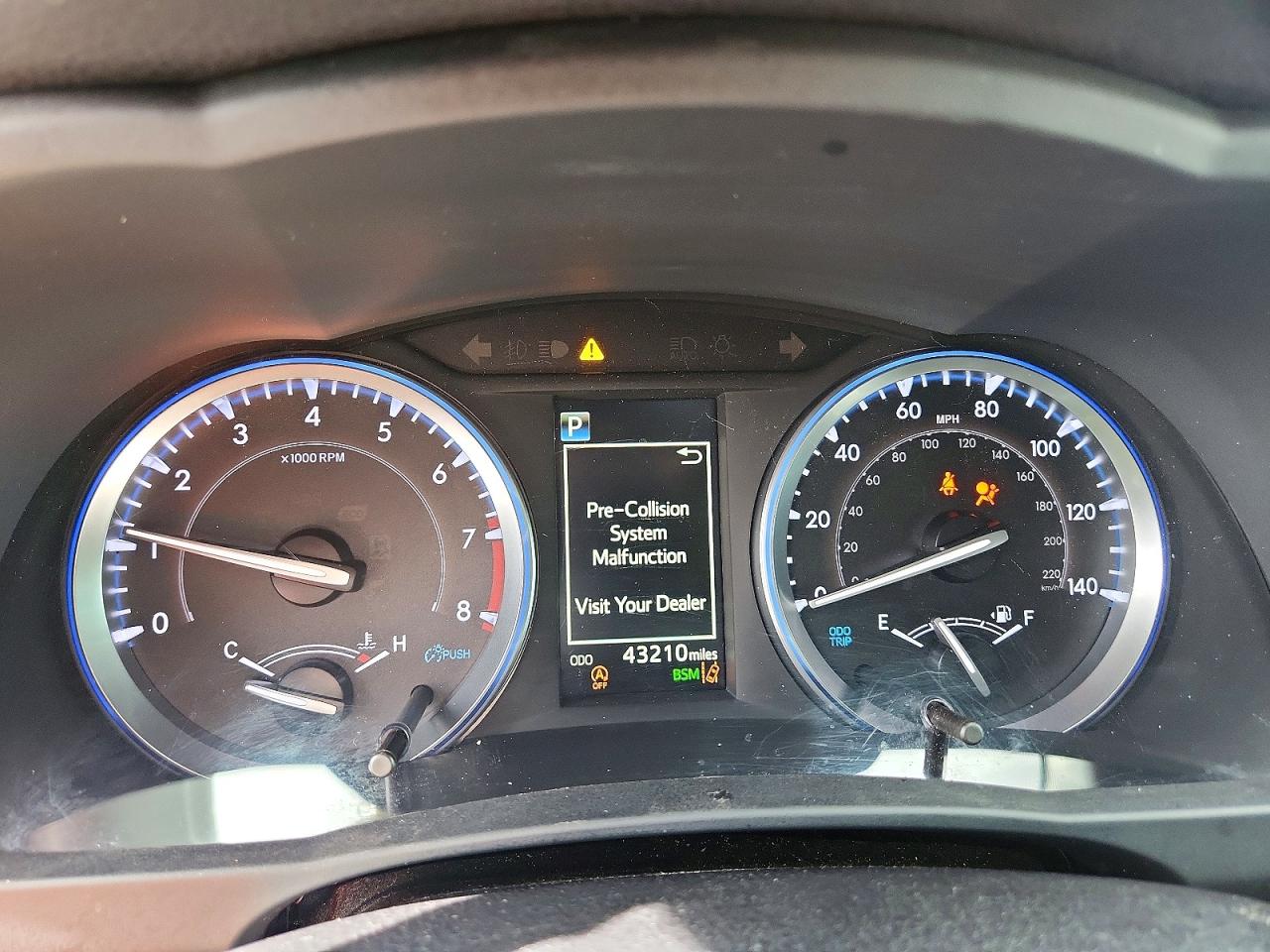 2019 TOYOTA HIGHLANDER XLE photo 9