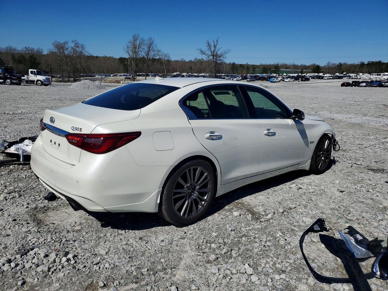 2018 INFINITI Q50 RED SPORT 400 photo 5