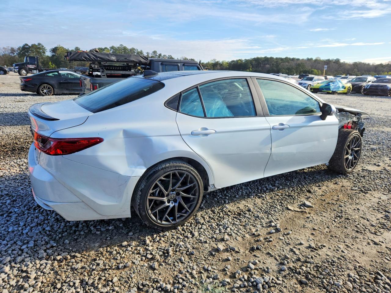 2025 TOYOTA CAMRY XSE photo 5