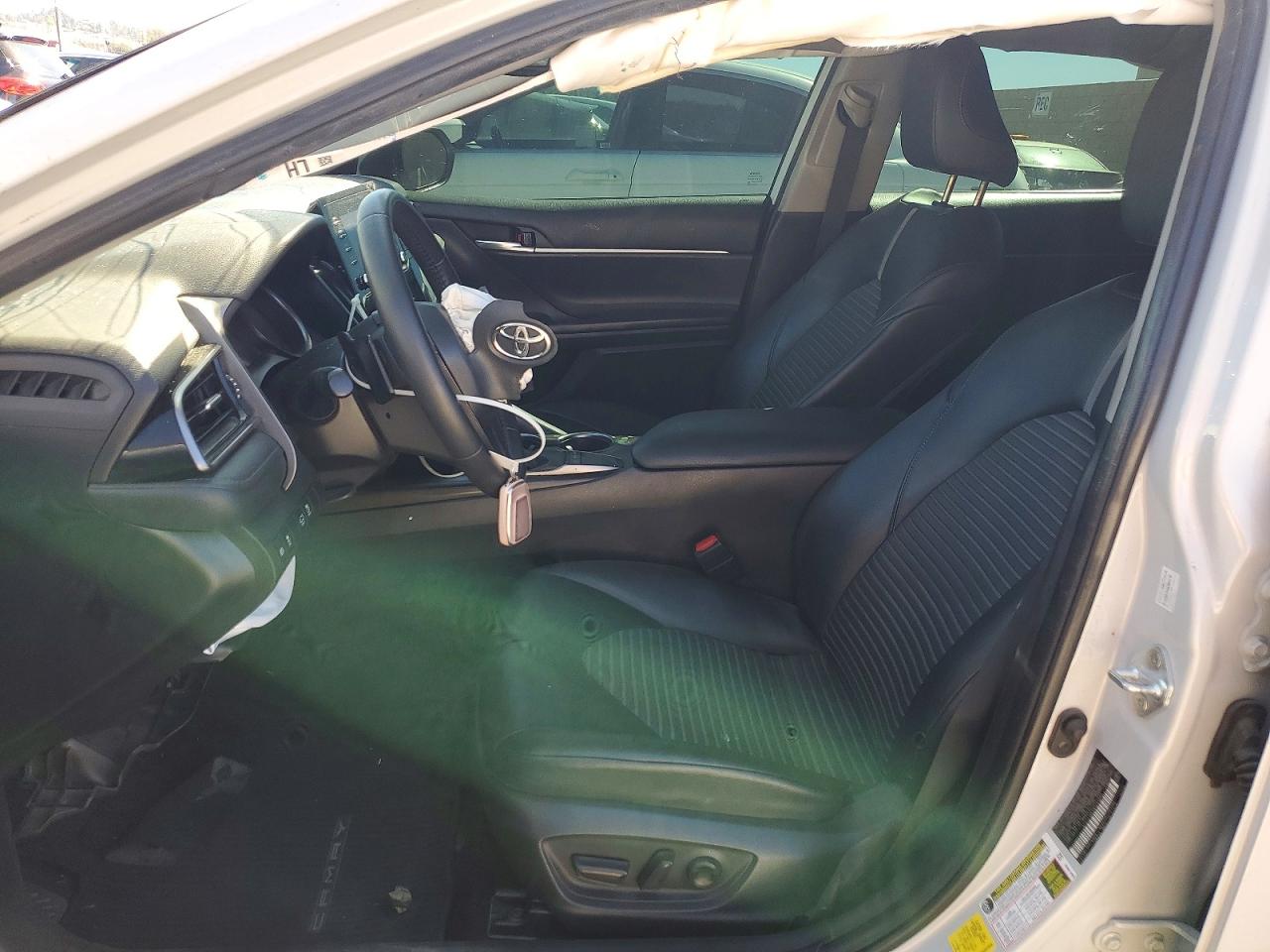 2022 TOYOTA CAMRY SE photo 7