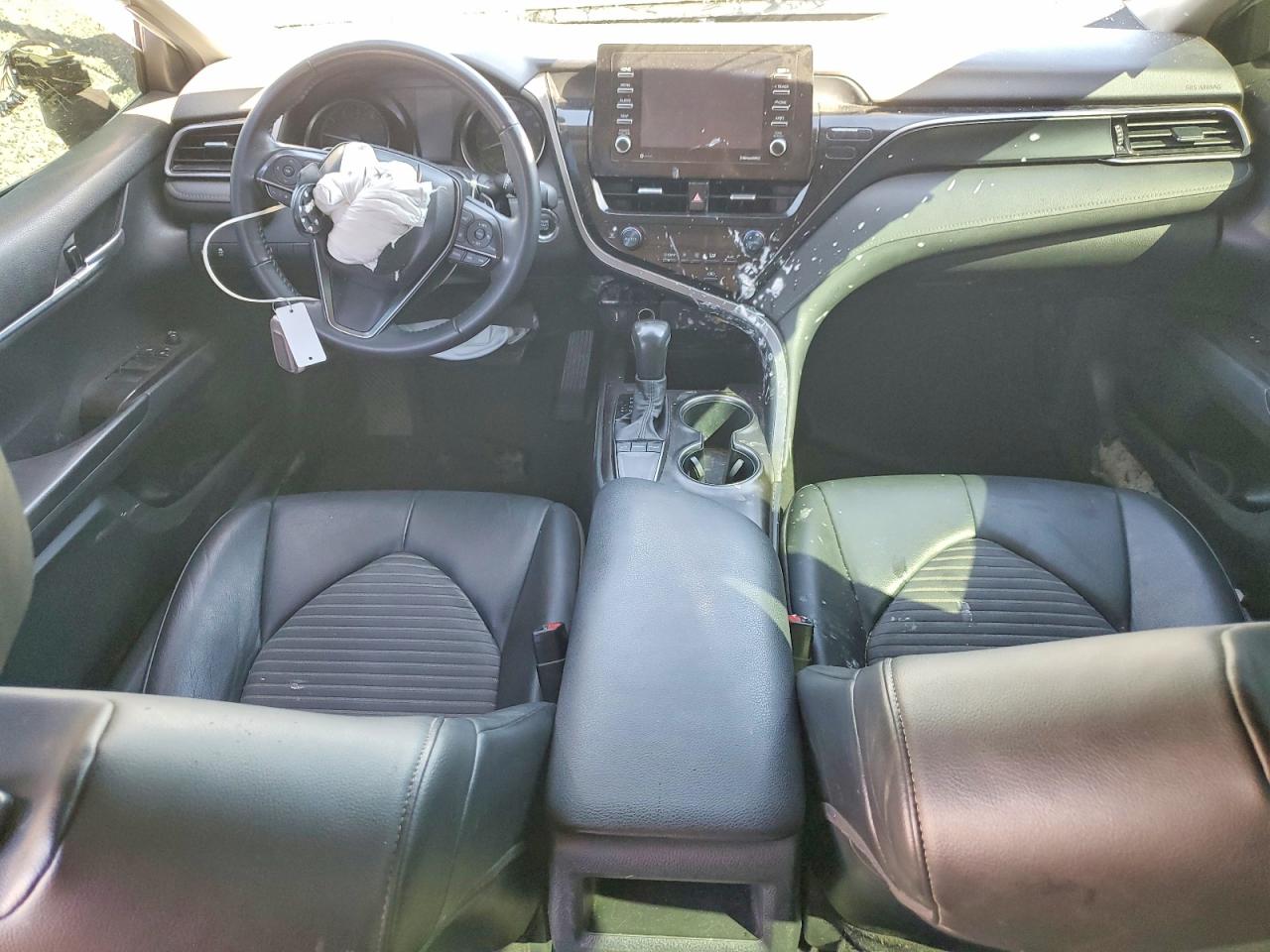 2022 TOYOTA CAMRY SE photo 8