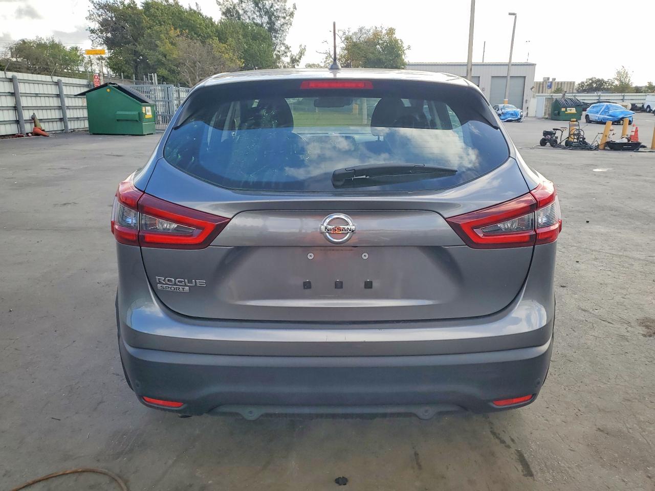 2020 NISSAN ROGUE SPORT S photo 6