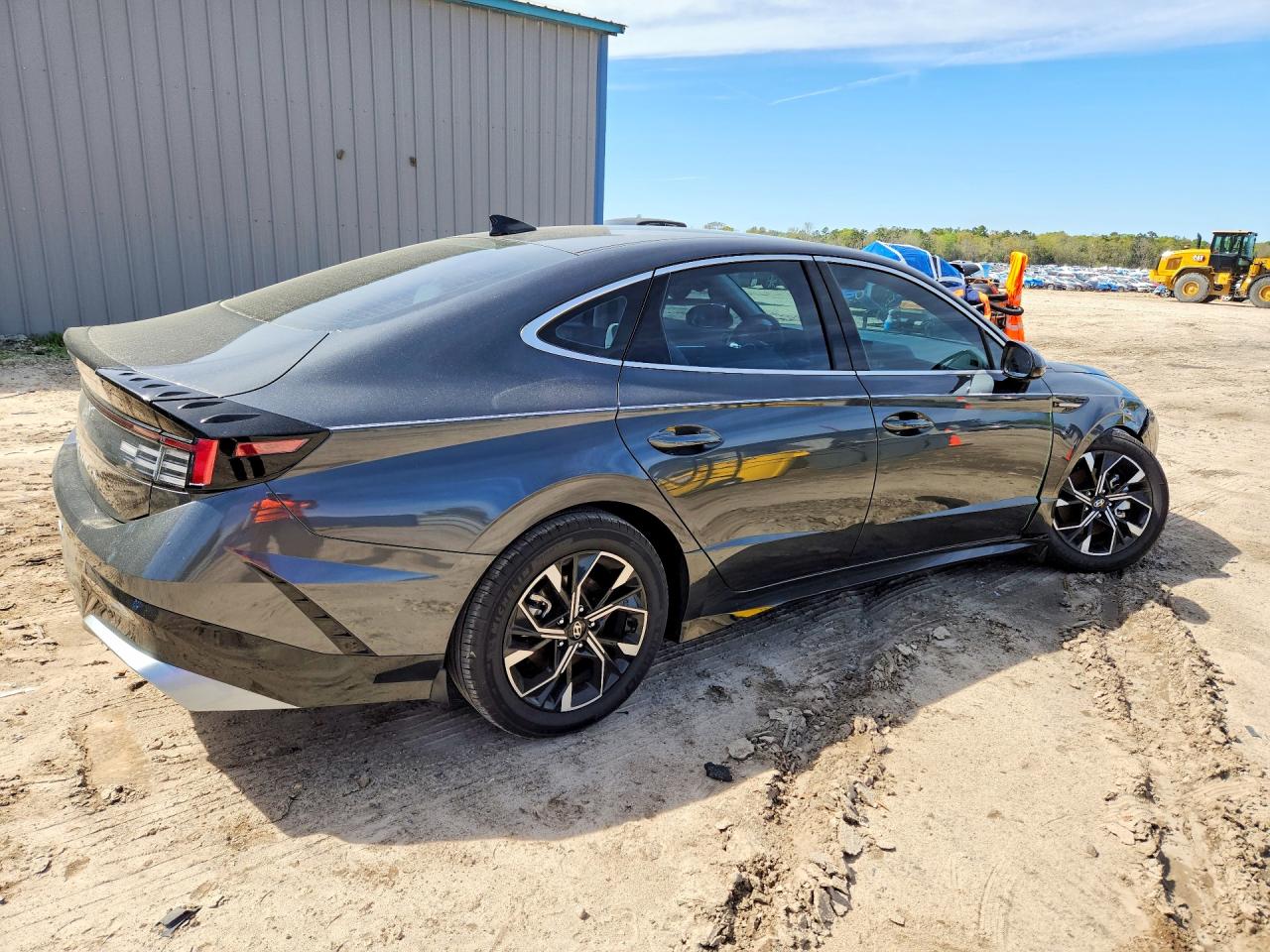 2024 HYUNDAI SONATA SEL photo 3