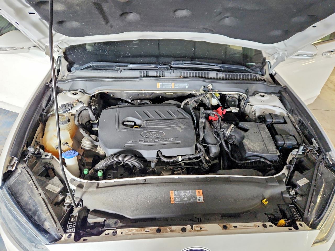 2017 FORD FUSION SE photo 21