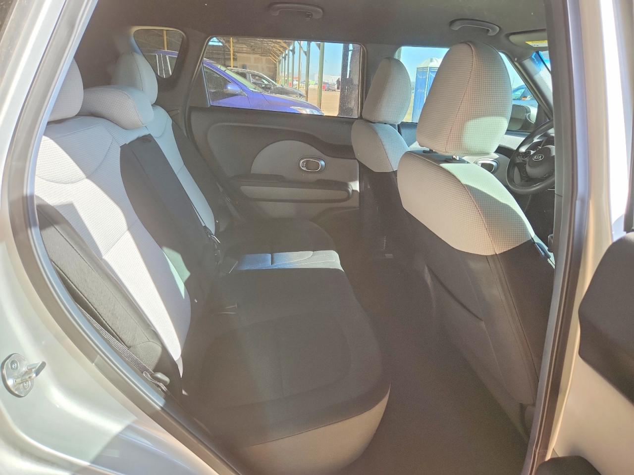 2014 KIA SOUL BASE photo 19