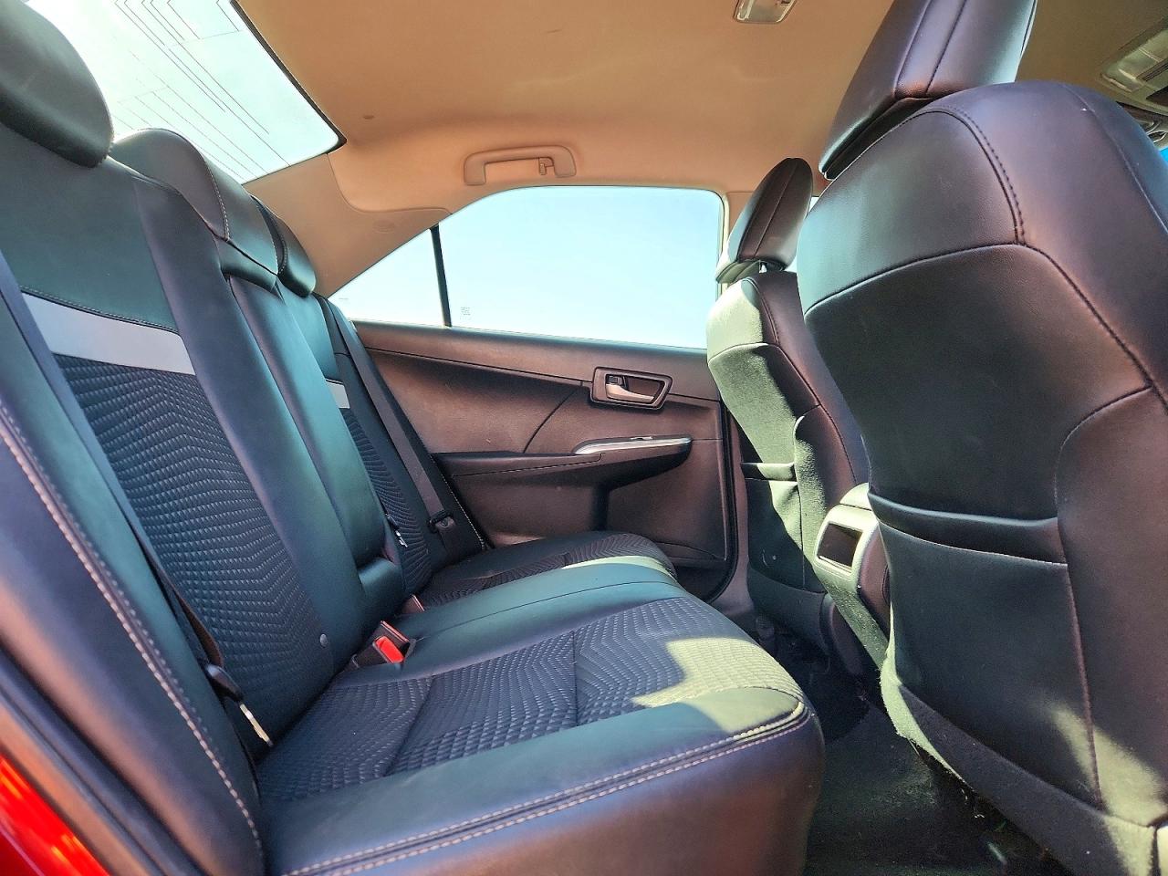 2013 TOYOTA CAMRY SE photo 10