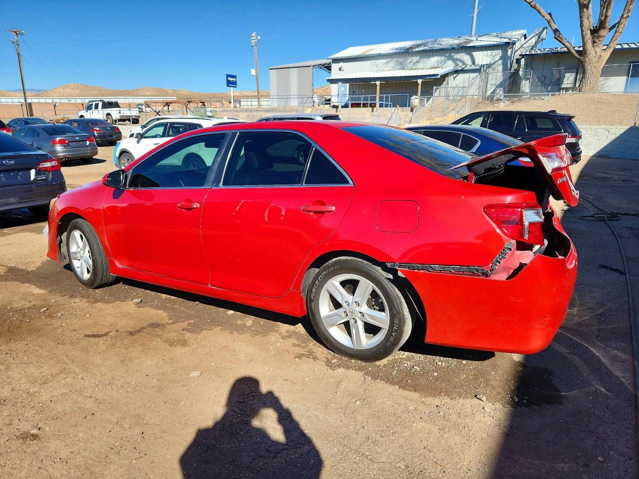 2013 TOYOTA CAMRY SE photo 2