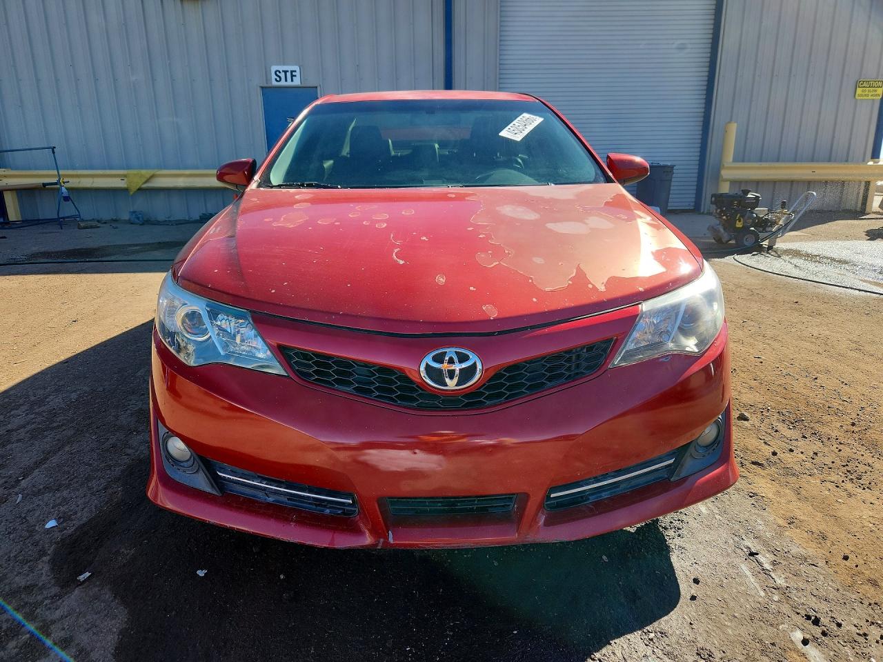 2013 TOYOTA CAMRY SE photo 5