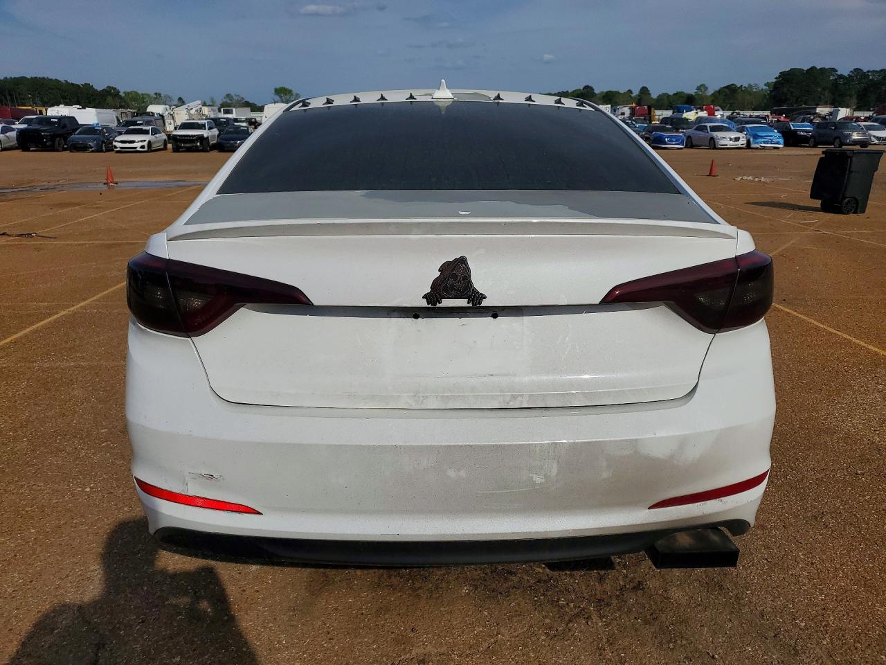 2015 HYUNDAI SONATA SE photo 11