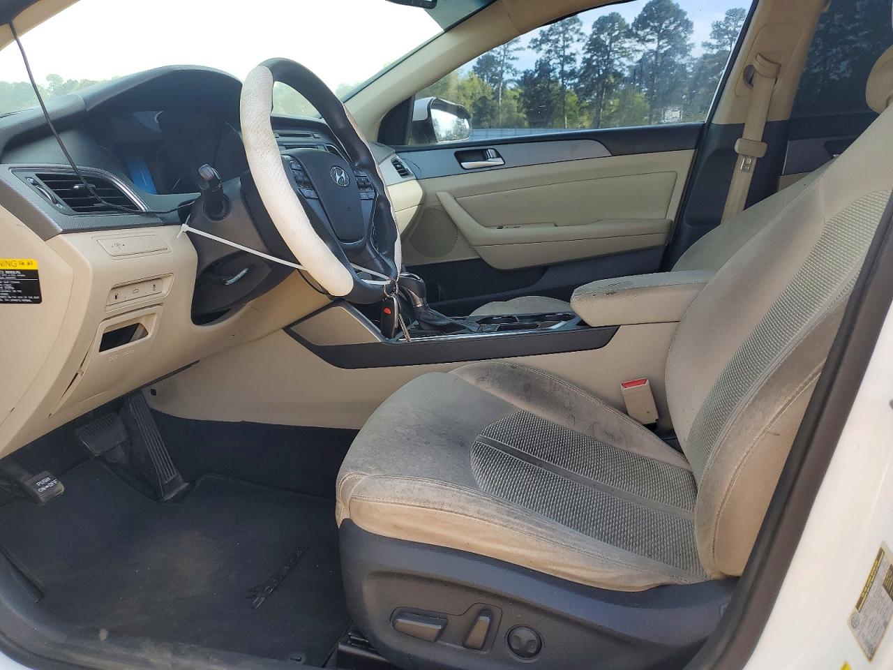 2015 HYUNDAI SONATA SE photo 13