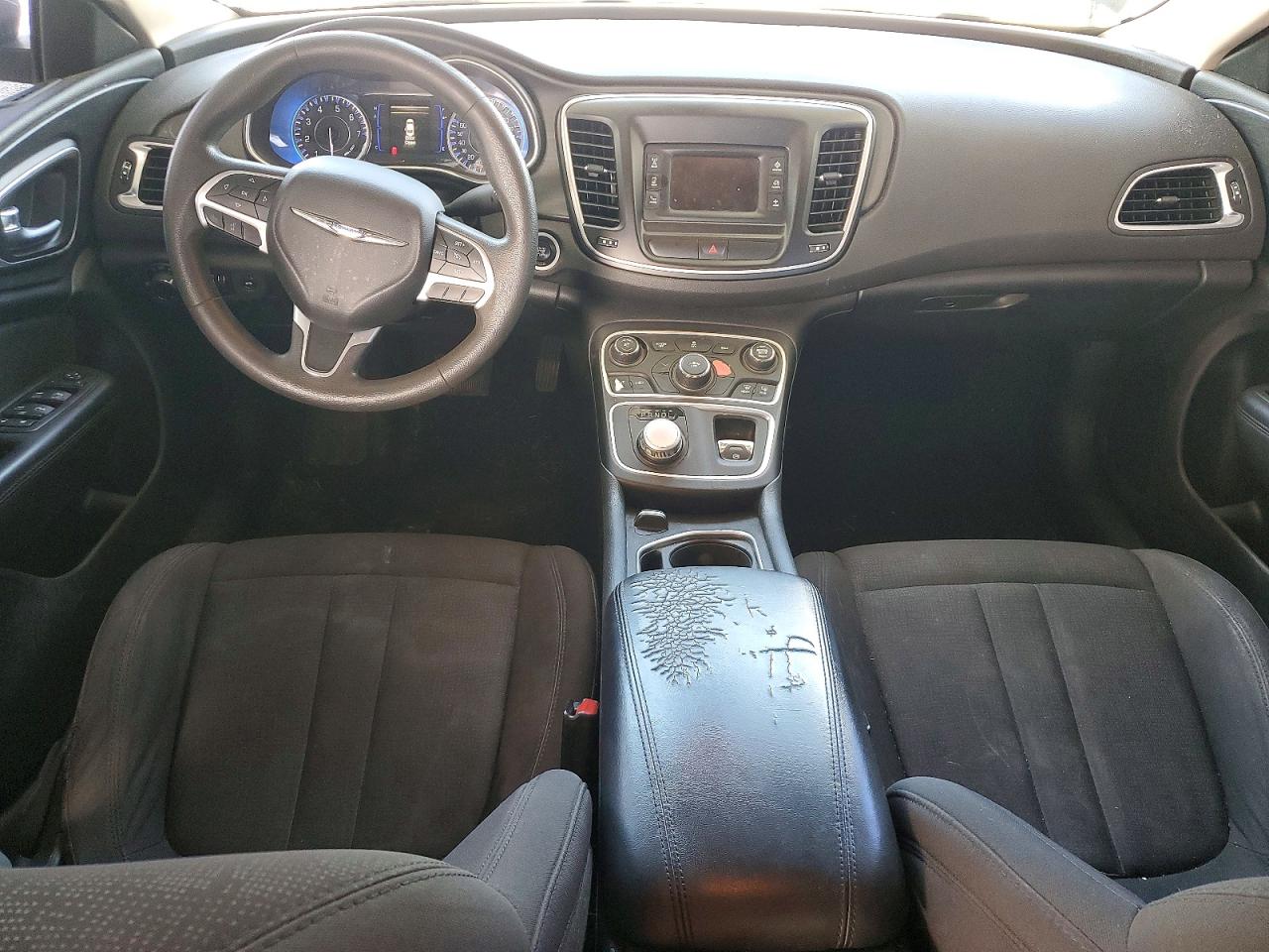 2016 CHRYSLER 200 LIMITED photo 8