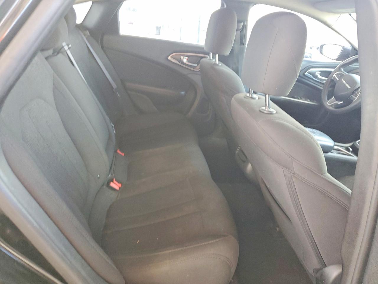 2016 CHRYSLER 200 LIMITED photo 10