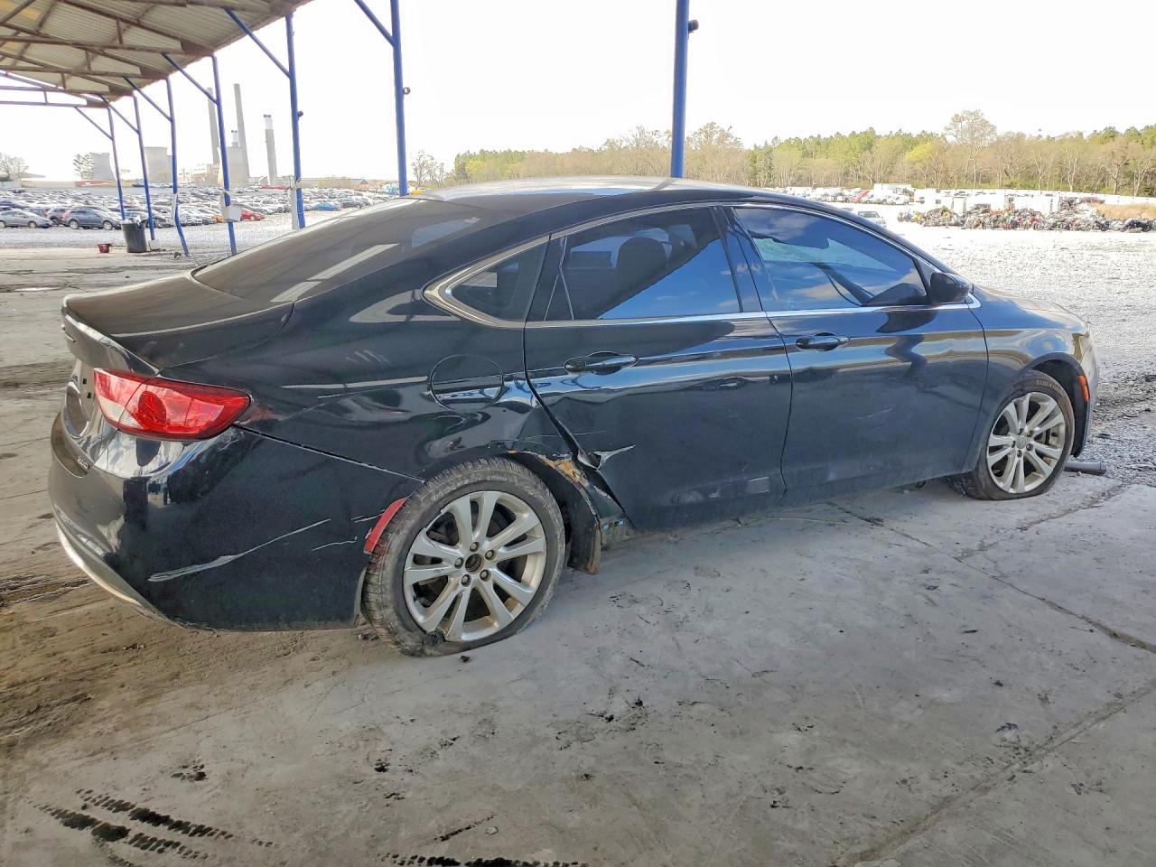 2016 CHRYSLER 200 LIMITED photo 3
