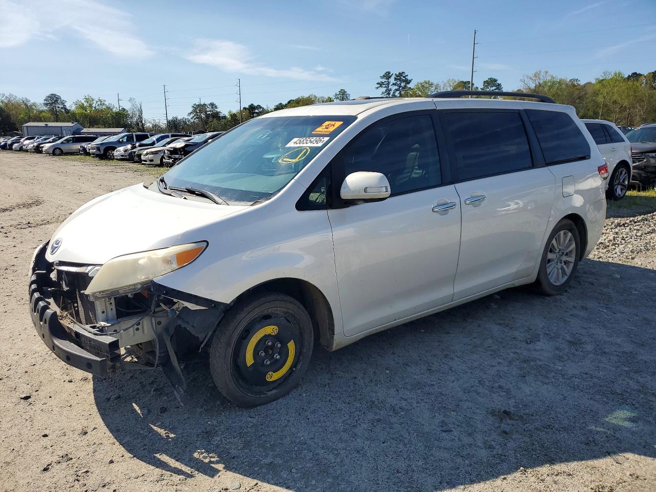2014 TOYOTA SIENNA