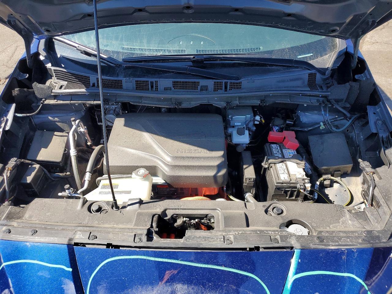 2025 NISSAN LEAF S photo 11