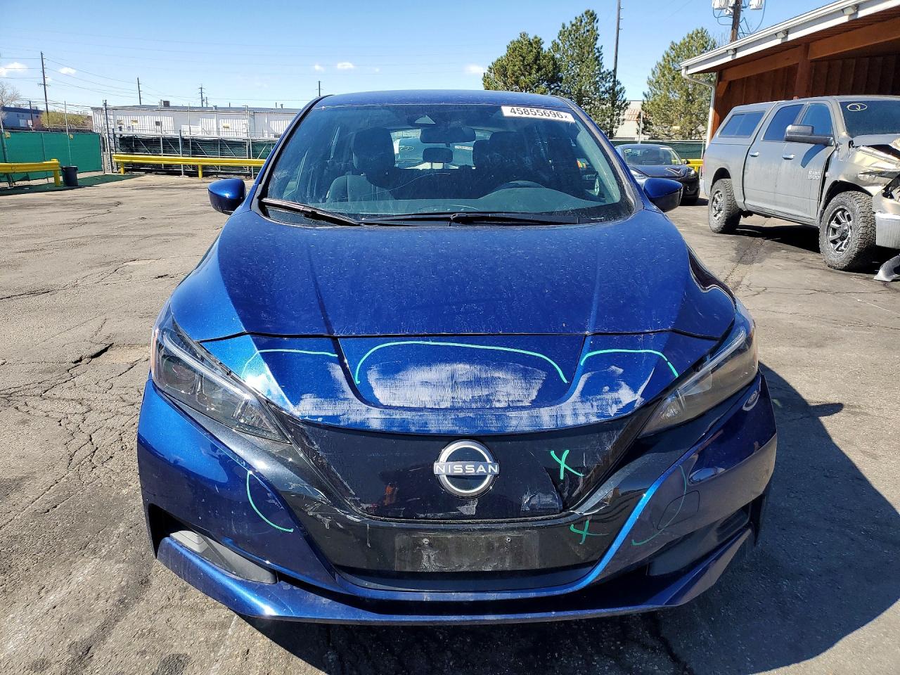 2025 NISSAN LEAF S photo 5