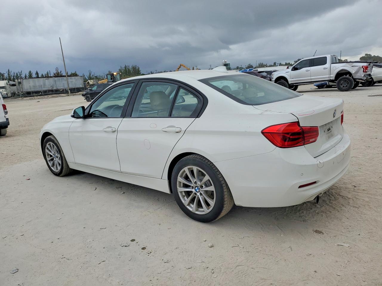 2017 BMW 320 I photo 4