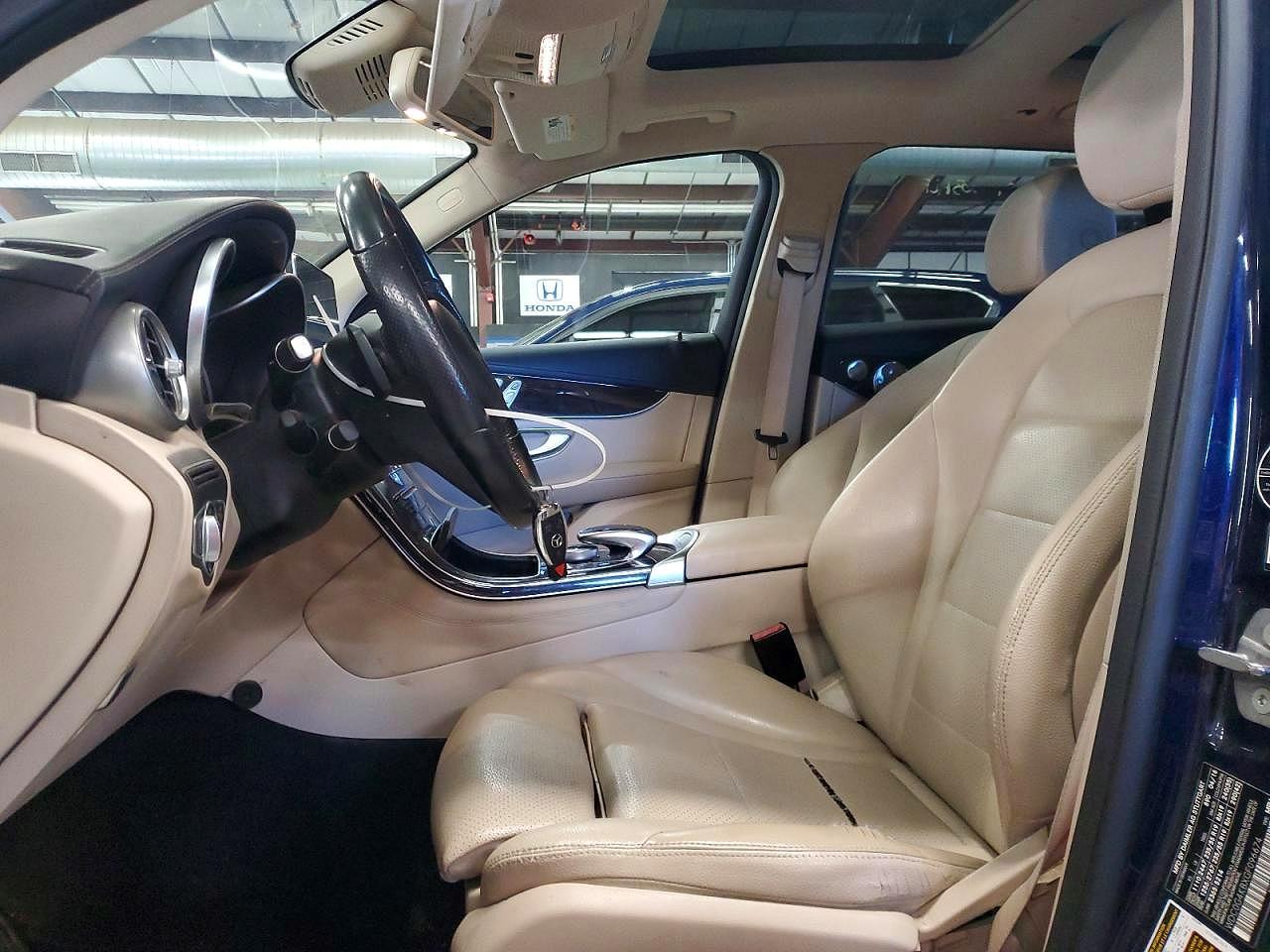 2016 MERCEDES-BENZ GLC 300 4MATIC photo 7