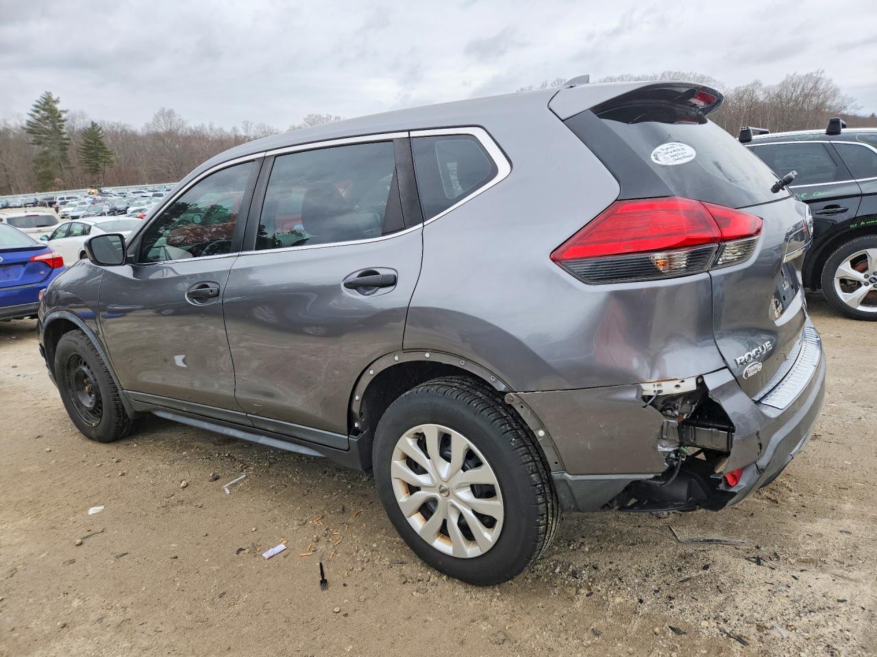 2017 NISSAN ROGUE S photo 2