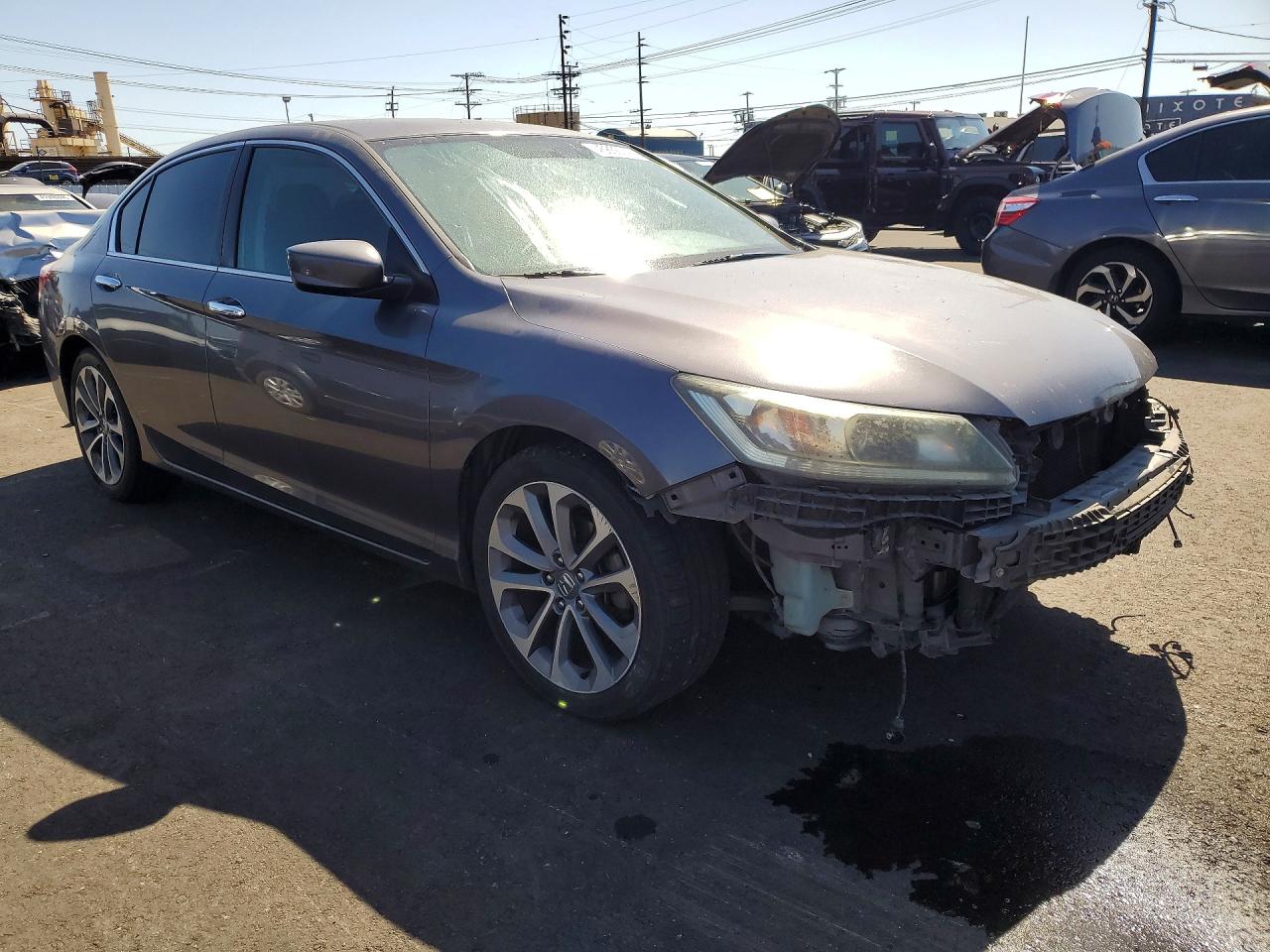 2015 HONDA ACCORD photo 4