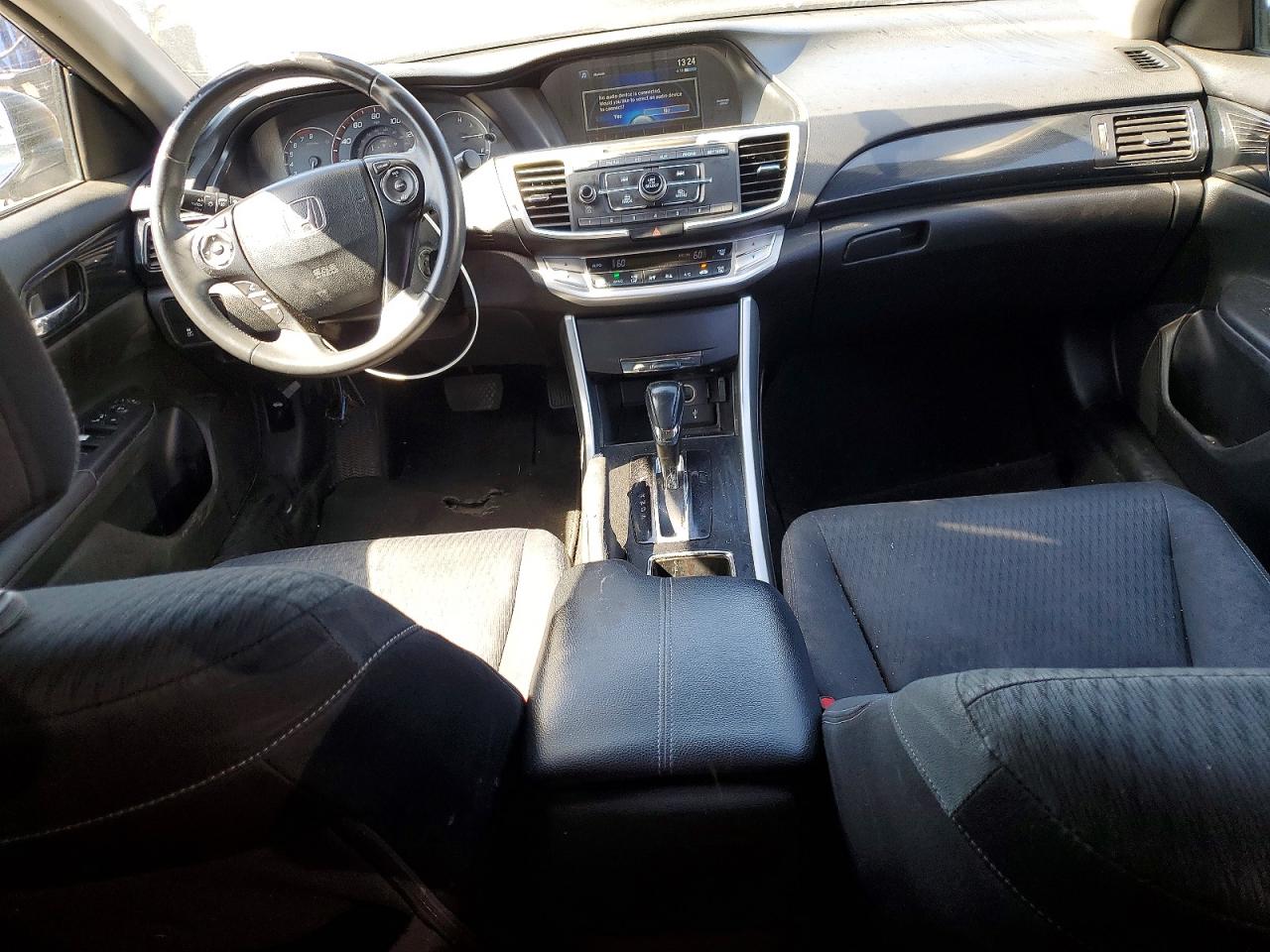 2015 HONDA ACCORD photo 8