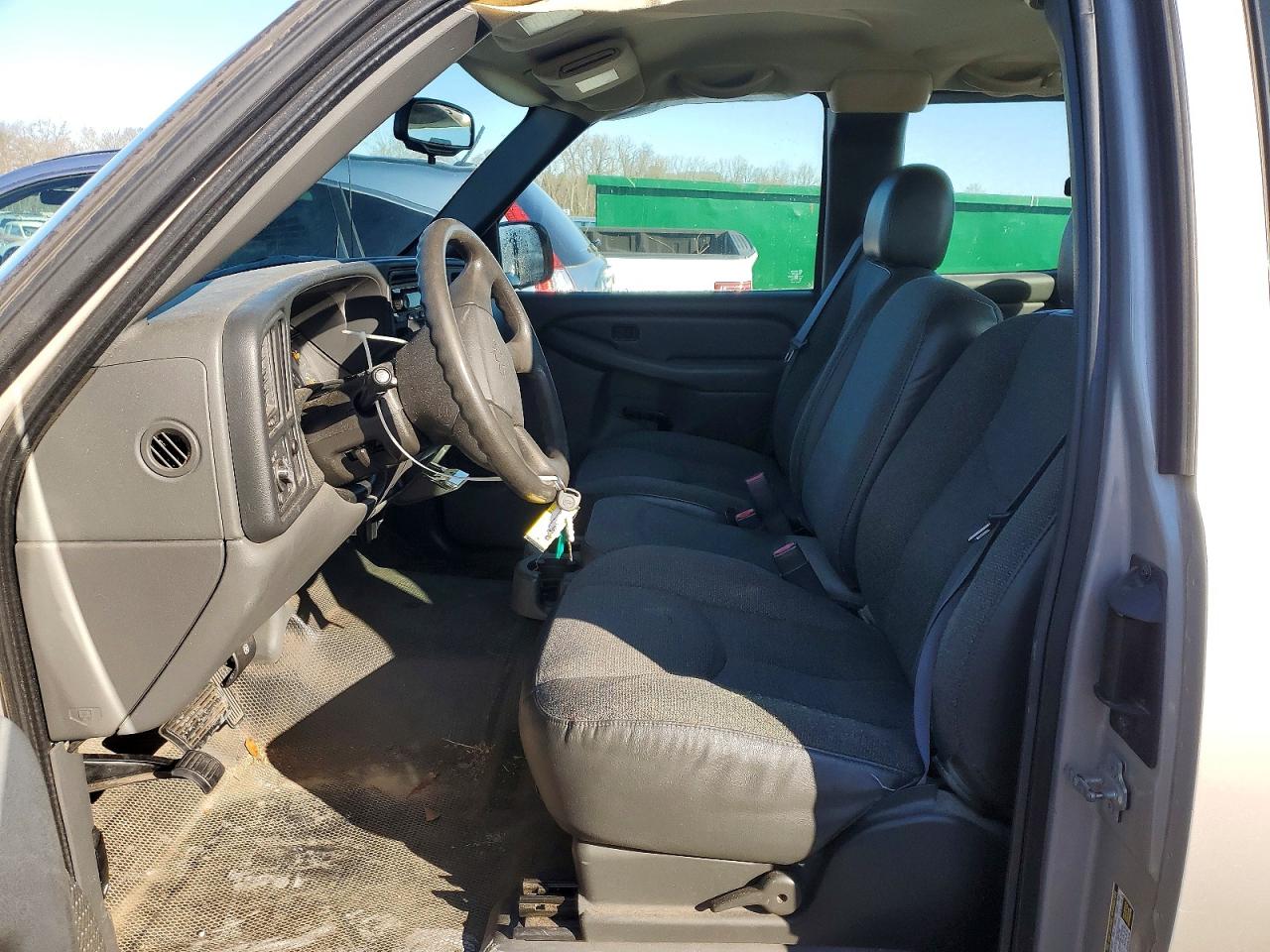 2005 CHEVROLET SILVERADO C1500 photo 7