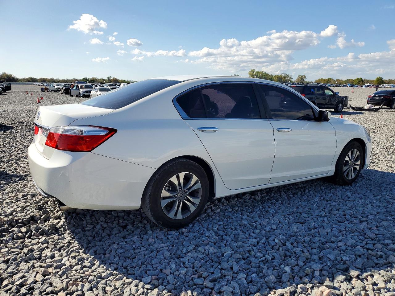 2013 HONDA ACCORD LX photo 3