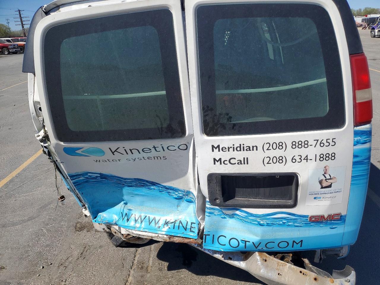 2015 GMC SAVANA G2500 photo 19