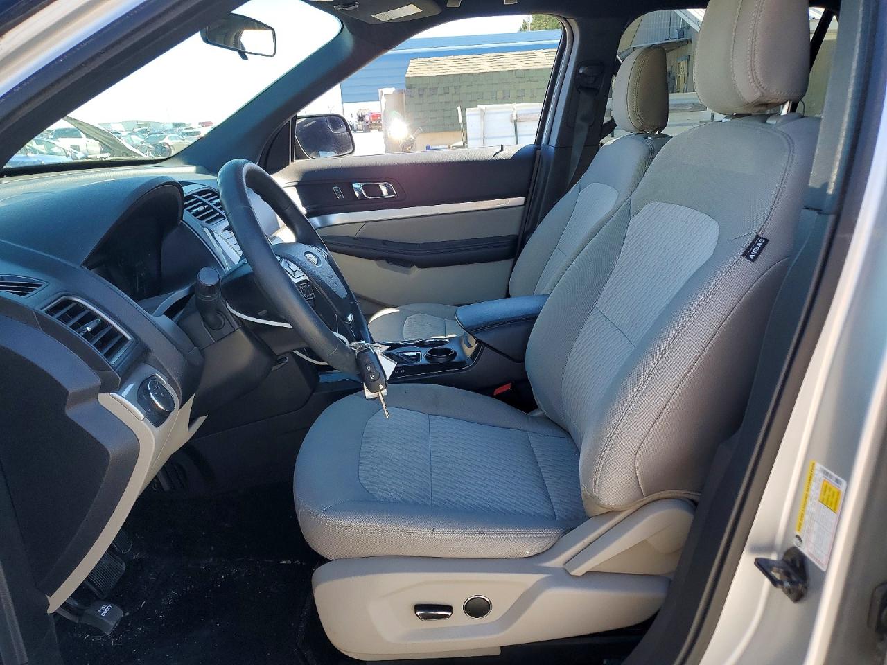 2018 FORD EXPLORER photo 7