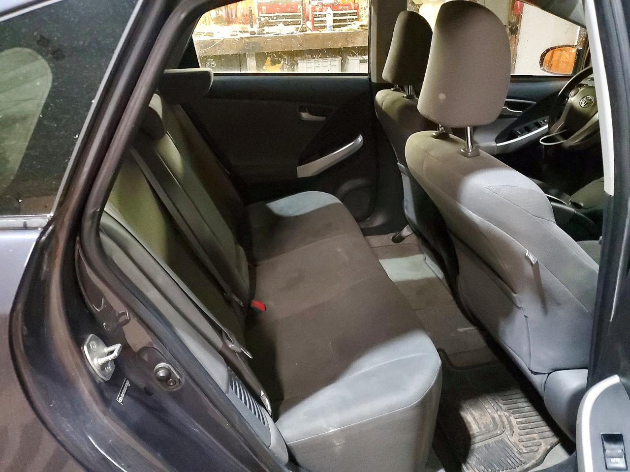 2012 TOYOTA PRIUS TWO photo 28