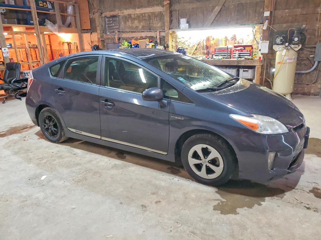 2012 TOYOTA PRIUS TWO photo 10