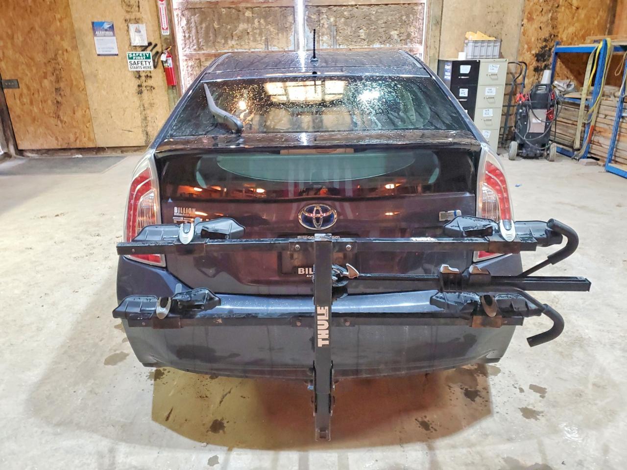2012 TOYOTA PRIUS TWO photo 16