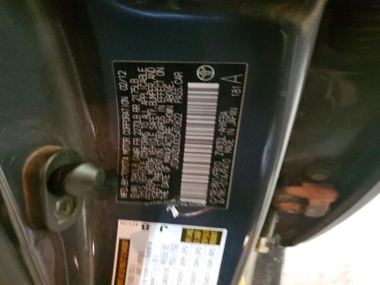 2012 TOYOTA PRIUS TWO photo 37