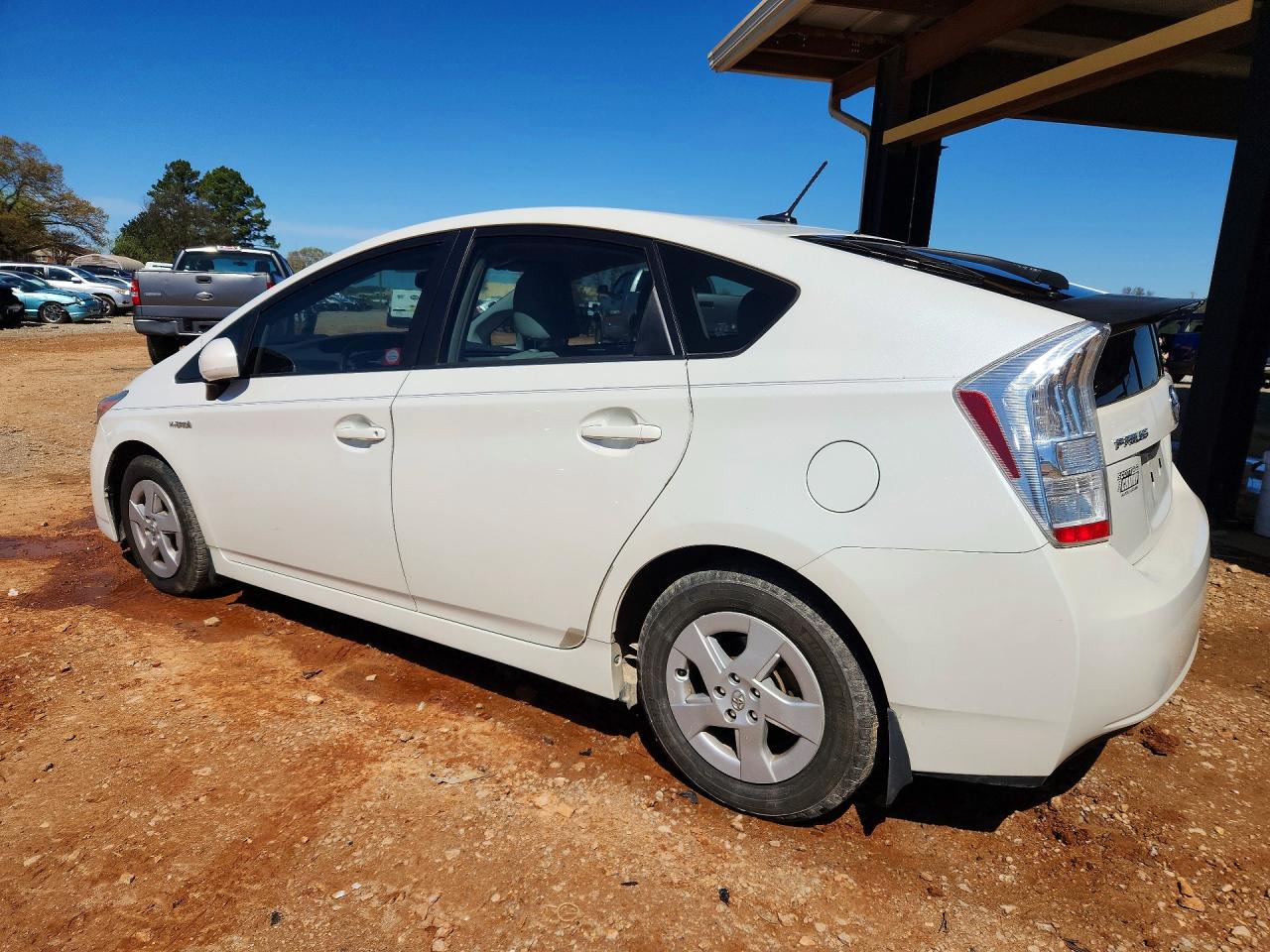 2011 TOYOTA PRIUS TWO photo 2
