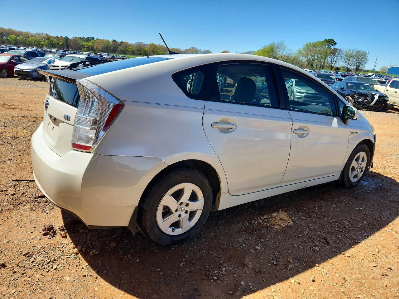 2011 TOYOTA PRIUS TWO photo 3