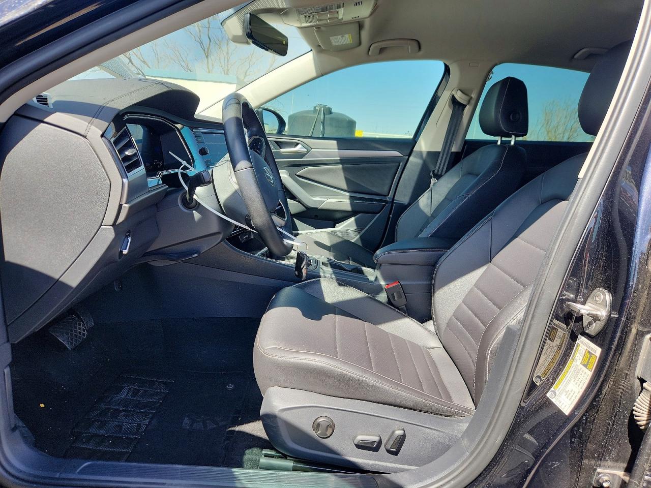 2023 VOLKSWAGEN JETTA SE photo 13