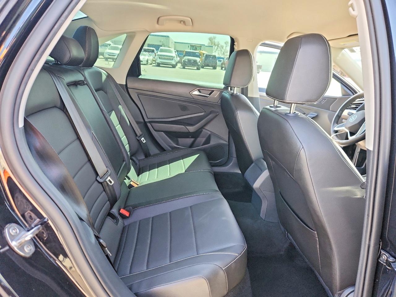 2023 VOLKSWAGEN JETTA SE photo 19