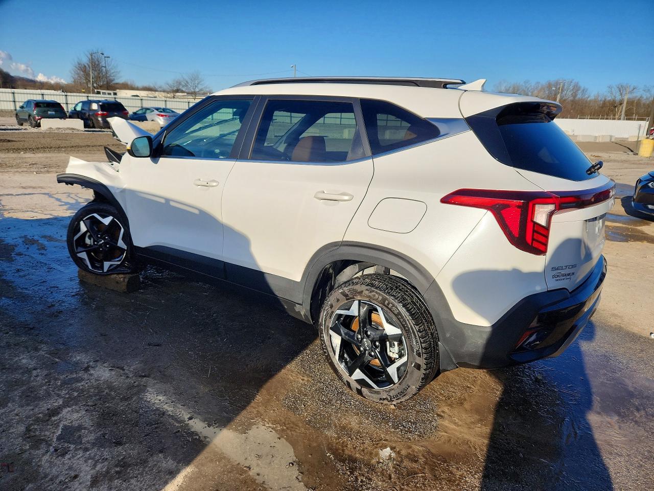 2025 KIA SELTOS EX photo 4
