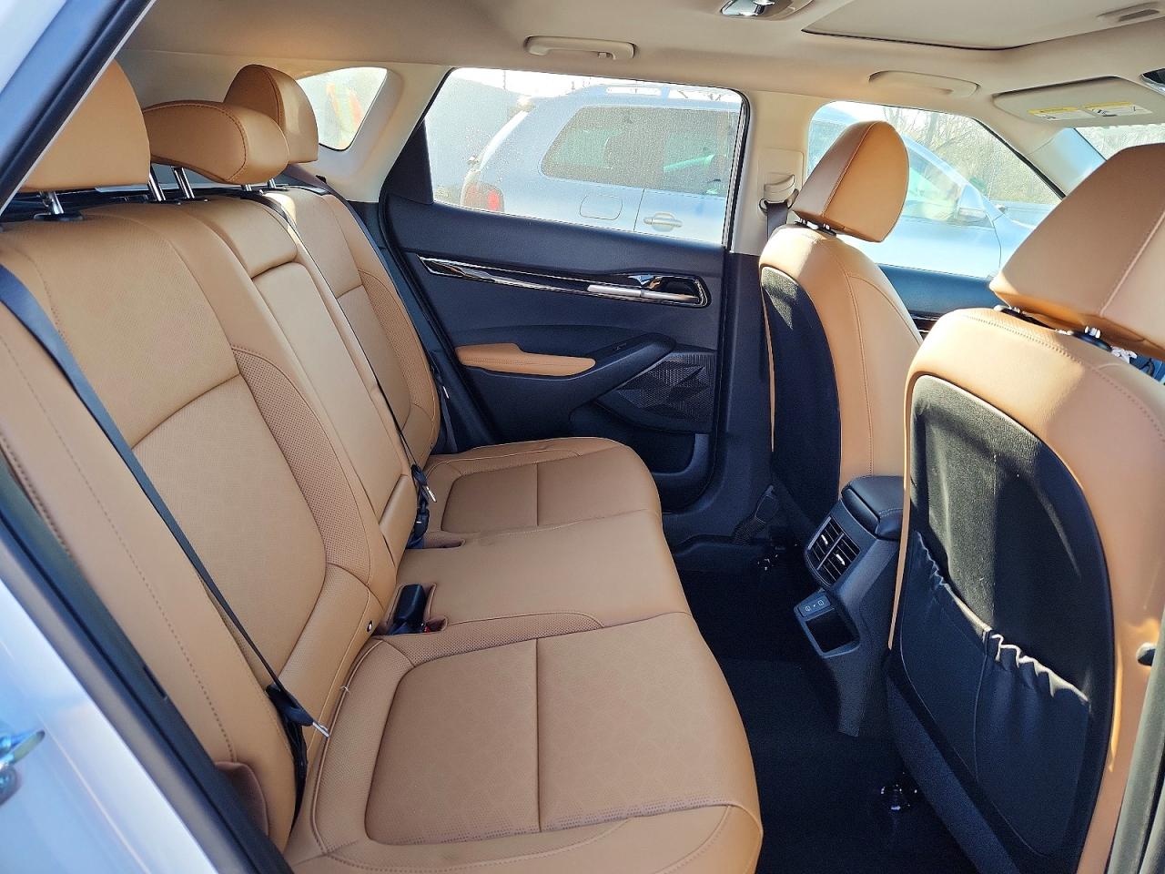 2025 KIA SELTOS EX photo 31