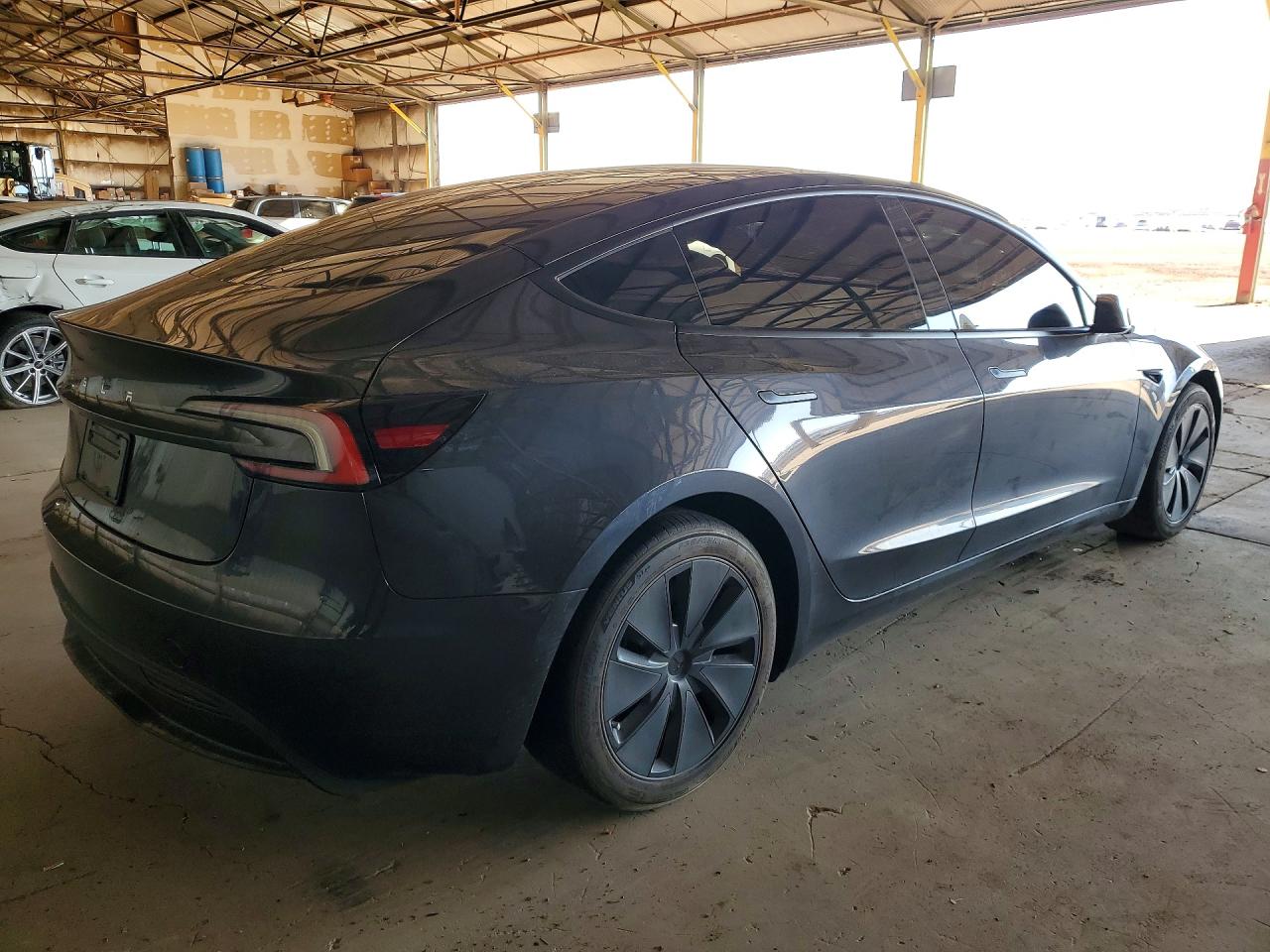 2024 TESLA MODEL 3 photo 3
