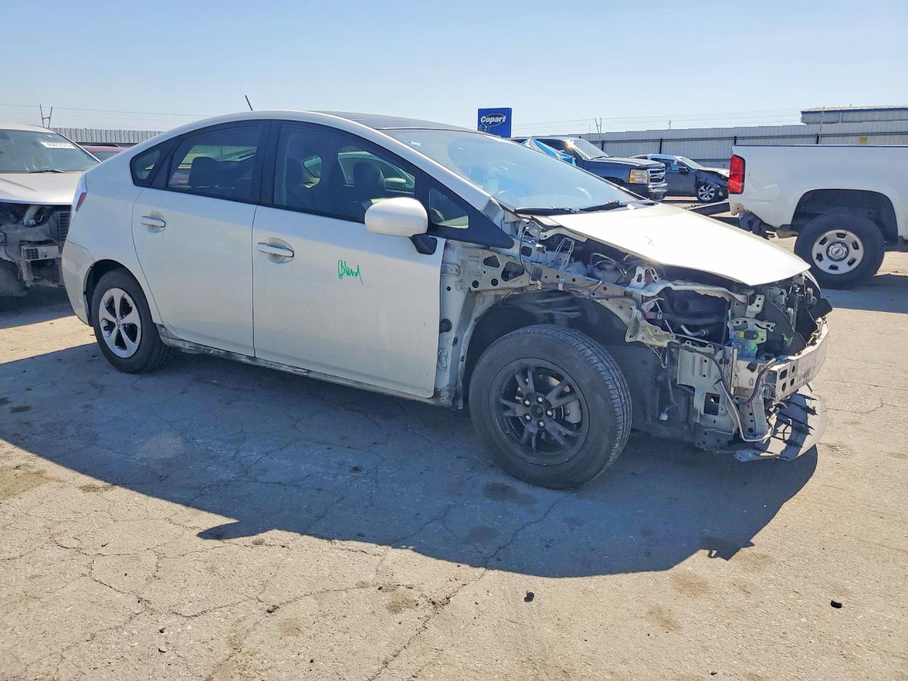 2015 TOYOTA PRIUS FOUR photo 4