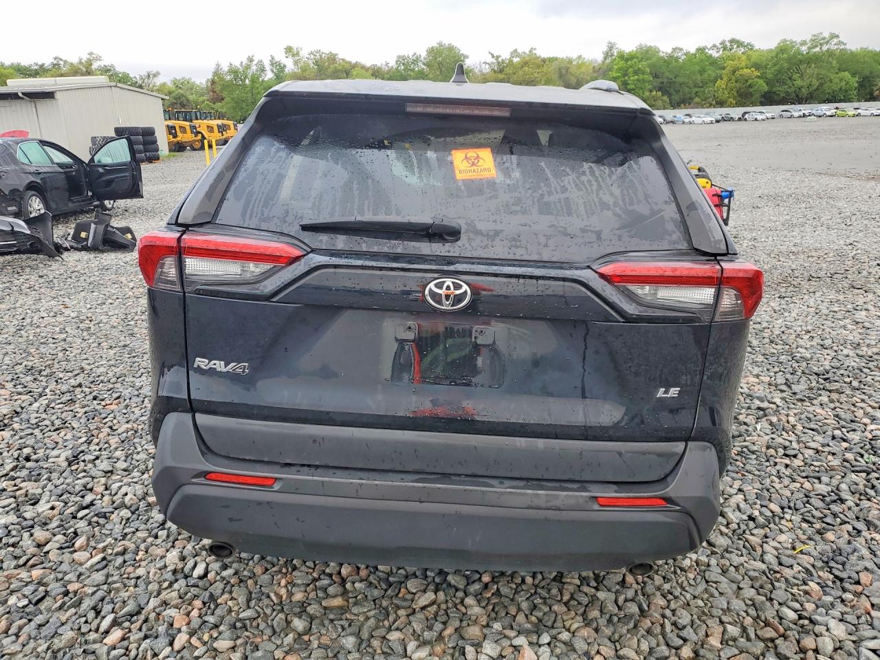 2019 TOYOTA RAV4 LE photo 6