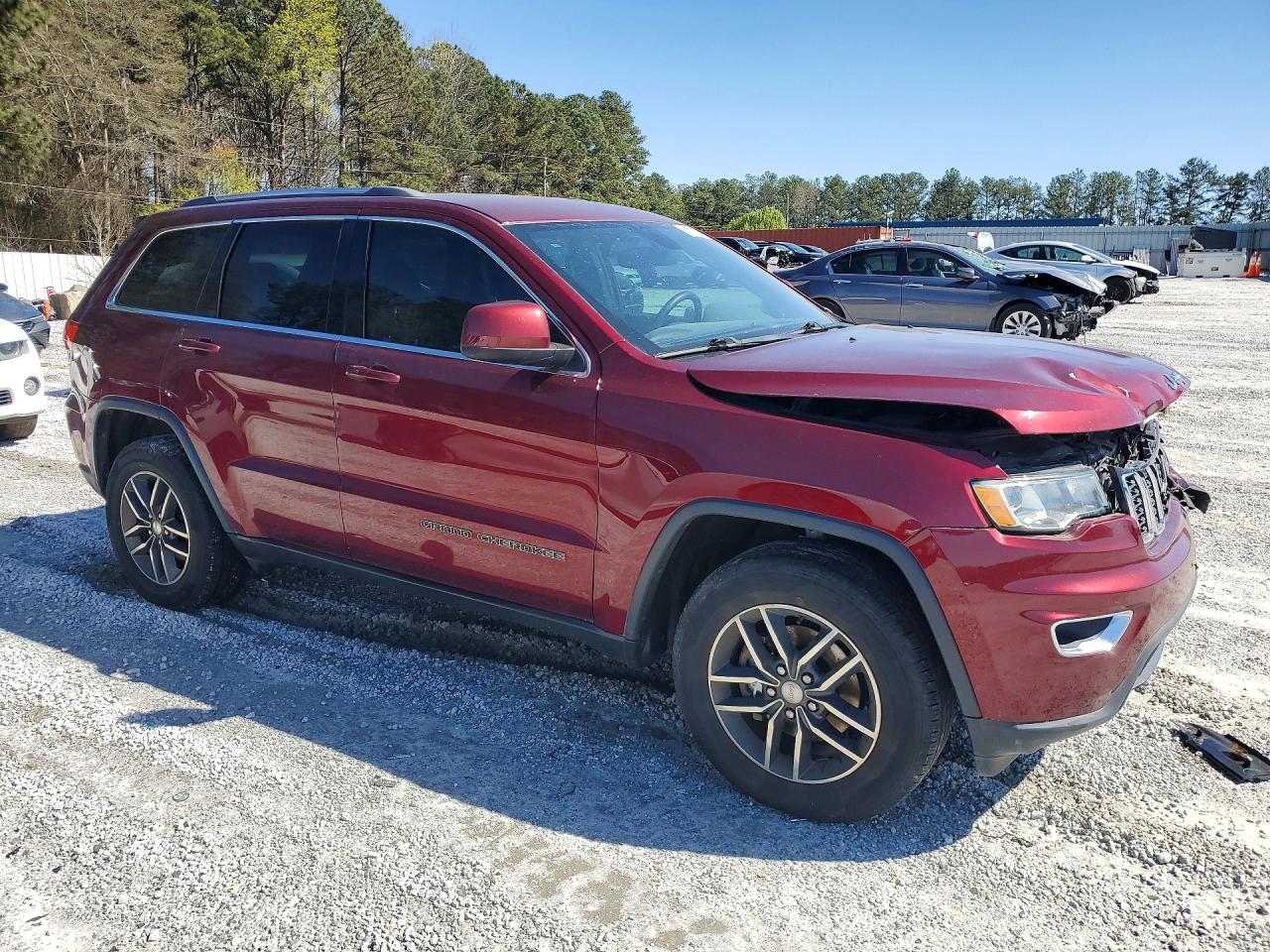 2018 JEEP GRAND CHEROKEE LAREDO photo 4