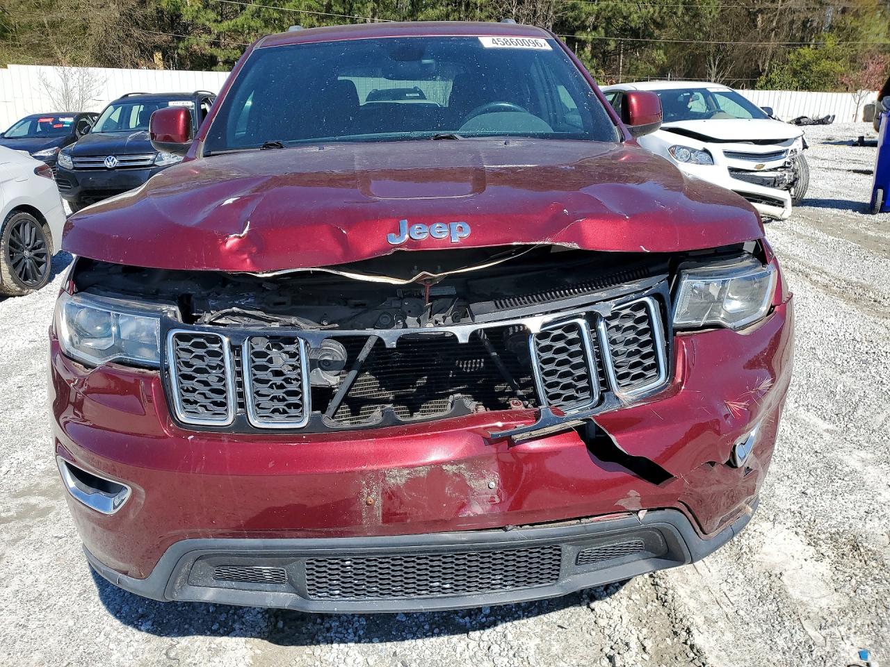 2018 JEEP GRAND CHEROKEE LAREDO photo 5