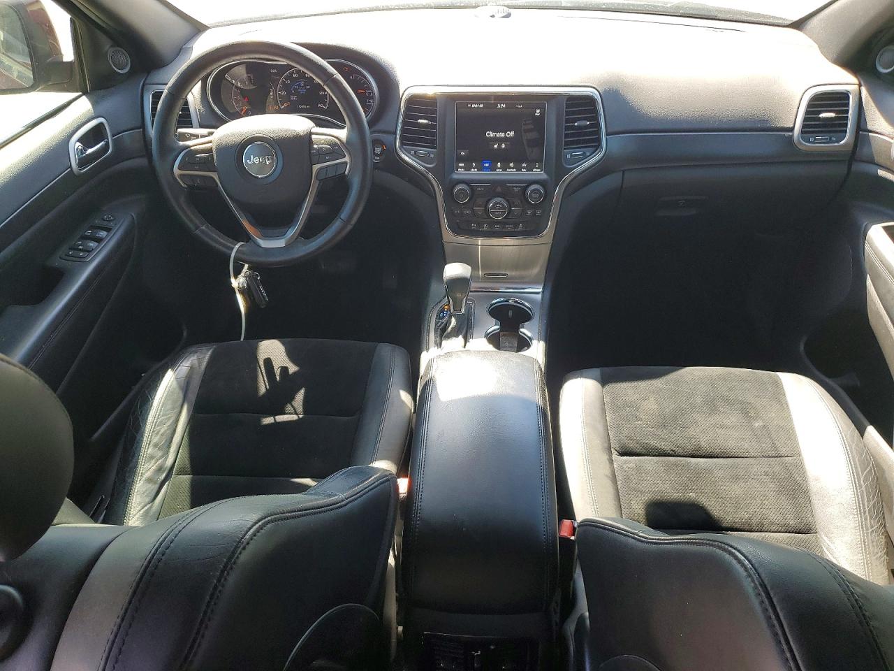 2018 JEEP GRAND CHEROKEE LAREDO photo 8