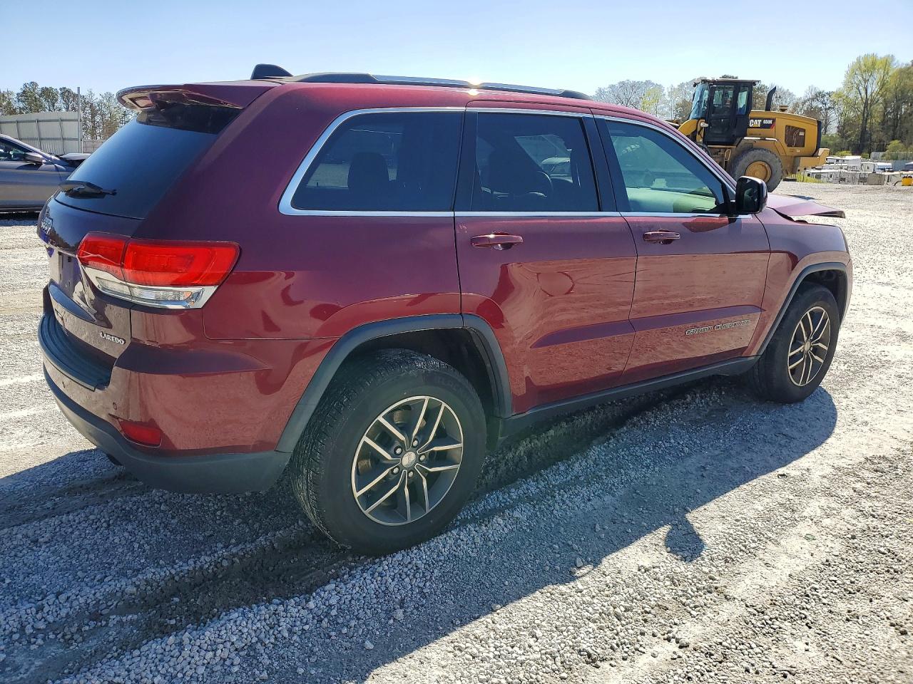 2018 JEEP GRAND CHEROKEE LAREDO photo 3