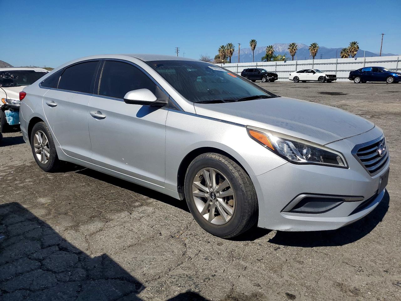 2017 HYUNDAI SONATA BASE photo 7