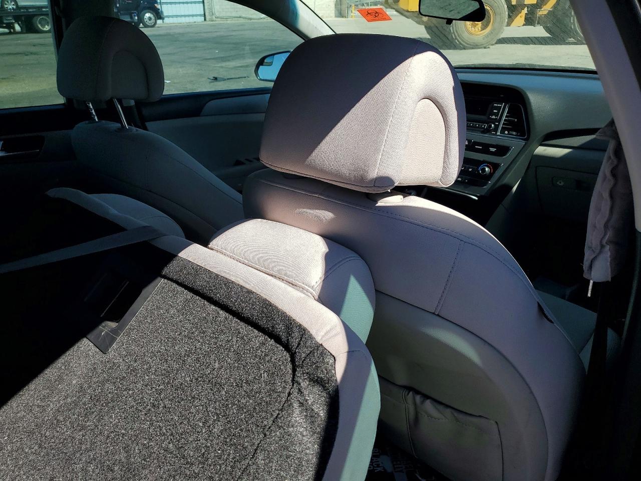 2017 HYUNDAI SONATA BASE photo 15