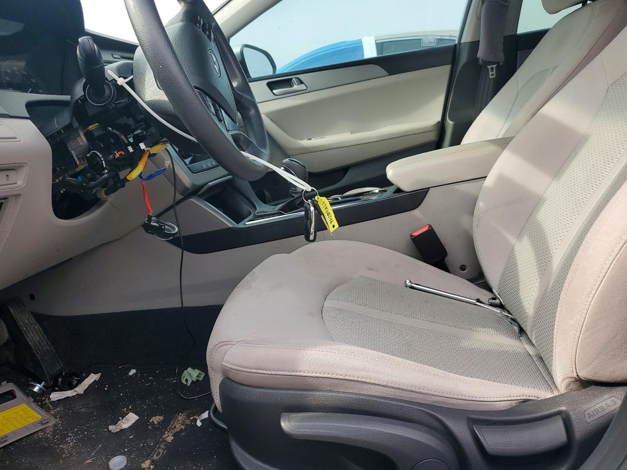 2017 HYUNDAI SONATA BASE photo 13