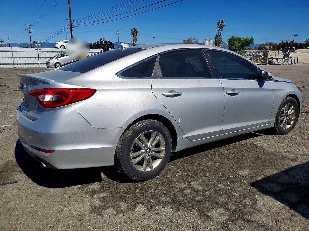 2017 HYUNDAI SONATA BASE photo 5